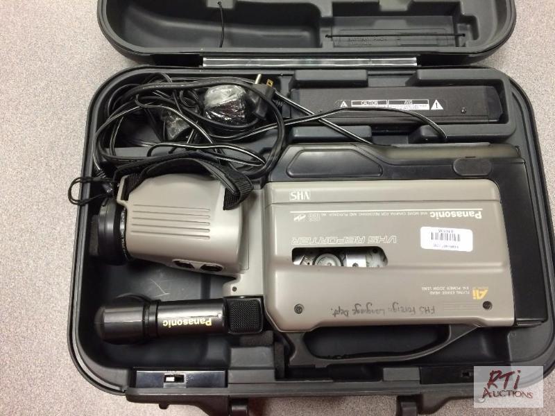 lot 51 image: Panasonic Ag-188 camcorder. For additional in...