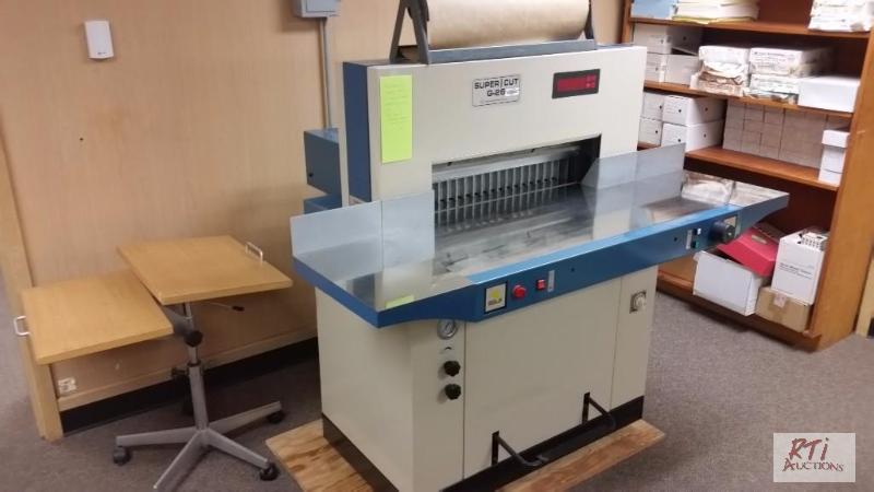 lot 55 image: Super Cut G-26 Paper Shear, SN 1098003354. ...