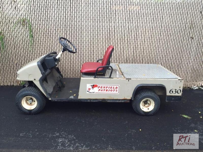 lot 91 image: Columbia Golf Cart, in poor condition. All eq...