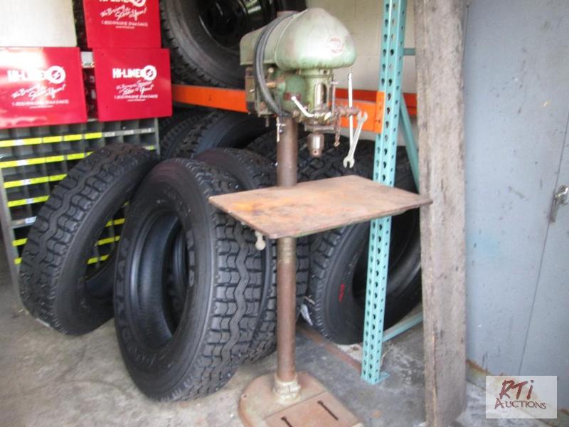 lot 93 image: Delta Drill Press, working condition. All equ...