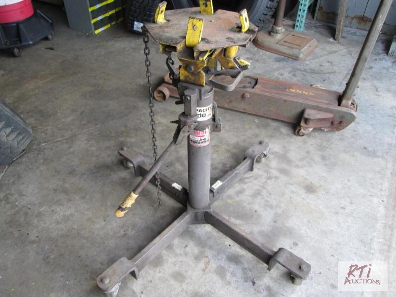 lot 94 image: Napo transmission jack, air over hydraulic, 1...