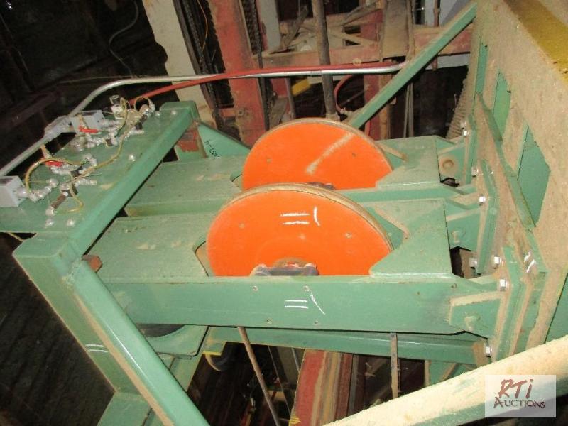 lot 11 image: Carriage cable air take-up unit...