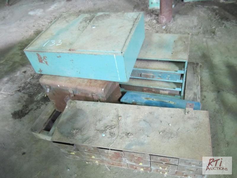 lot 133 image: Pallet (6) tool boxes...