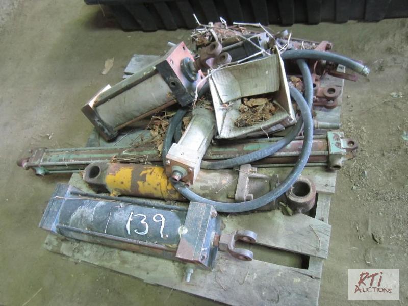 lot 139 image: Air and hydraulic cylinders...