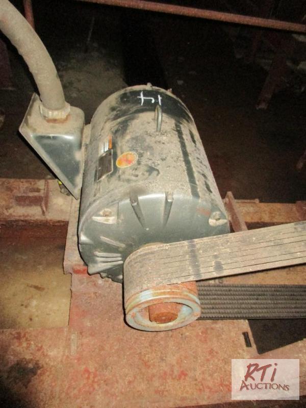 lot 14 image: Lincoln 200 hp Ultimate E1 motor, frame size ...