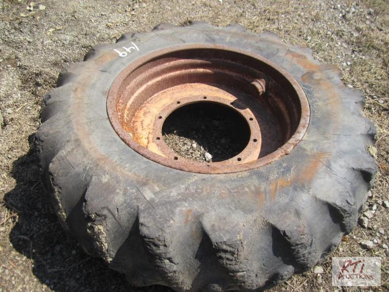 lot 149 image: (1) 18.4-34 Forestry special tire mounted on ...