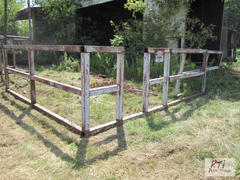lot 163 image: 4&quot Tube railing 45 Ft long...