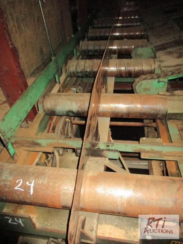 lot 24 image: Resaw outfeed with fence and drive, 24 long...
