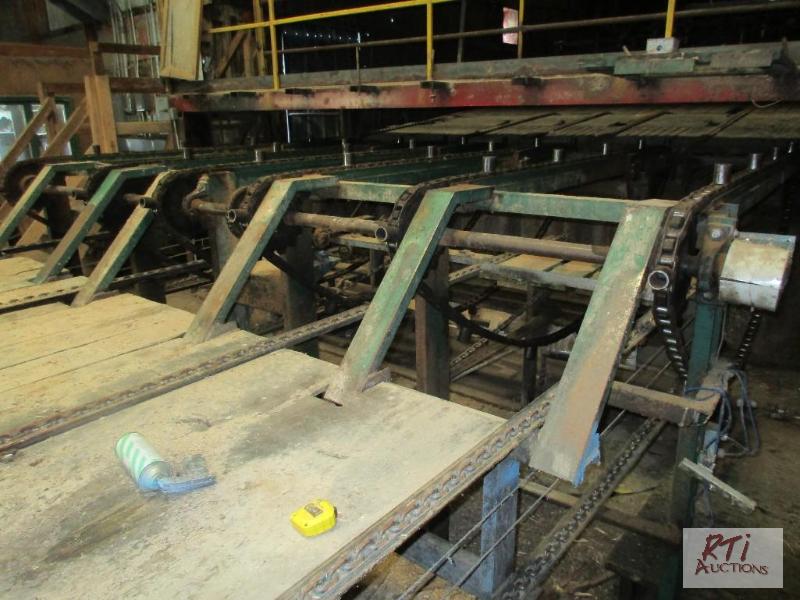 lot 34 image: Transfer lugged chain with 2 hp drive, 6-stra...