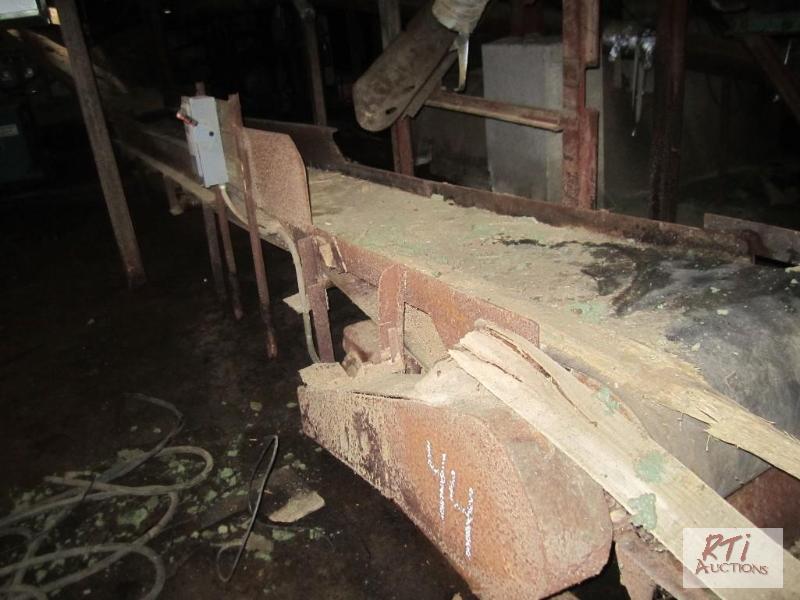 lot 44 image: Head saw waste belt wdrive 29 long, 24&quot...