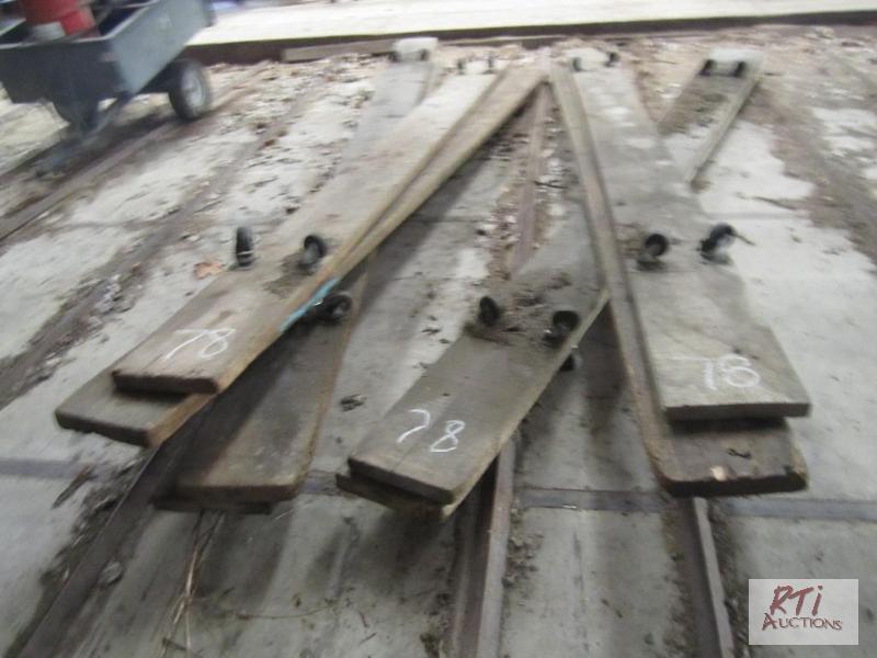 lot 78 image: Bandsaw carts...