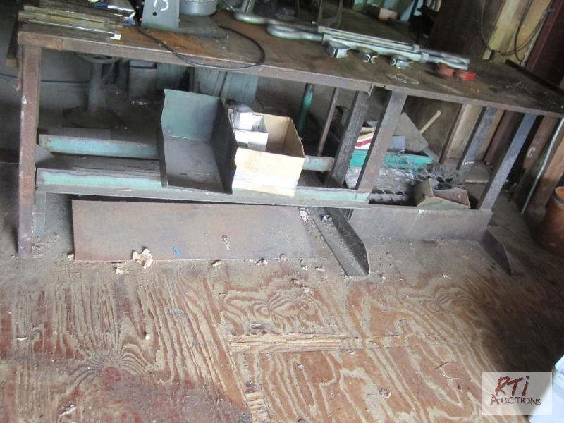 lot 83 image: Steel workbench wcable hardware...