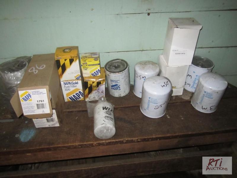 lot 86 image: New oil filters...