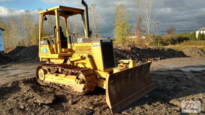 lot 39 image: Cat D3C XL Series III Dozer. PIN4TS00775. 30...