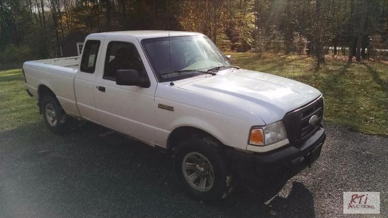 lot 5 image: 2008 Ford Ranger. VIN 1FTZR15E88PA66550. Ext...