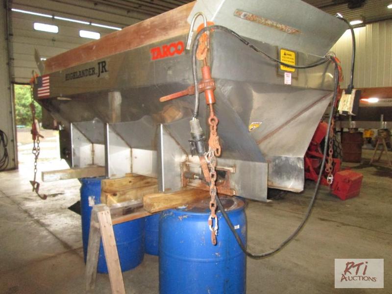 lot 55 image: 2004 Tarco Highlander Jr. 9 stainless steel s...