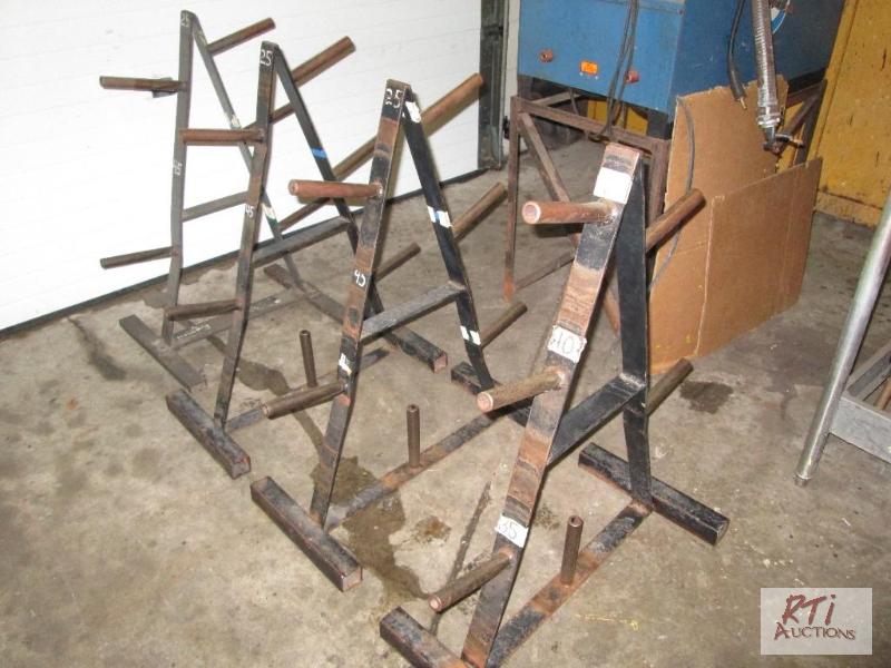 lot 81 image: Metal weight rack, bicep curl, leg extension ...