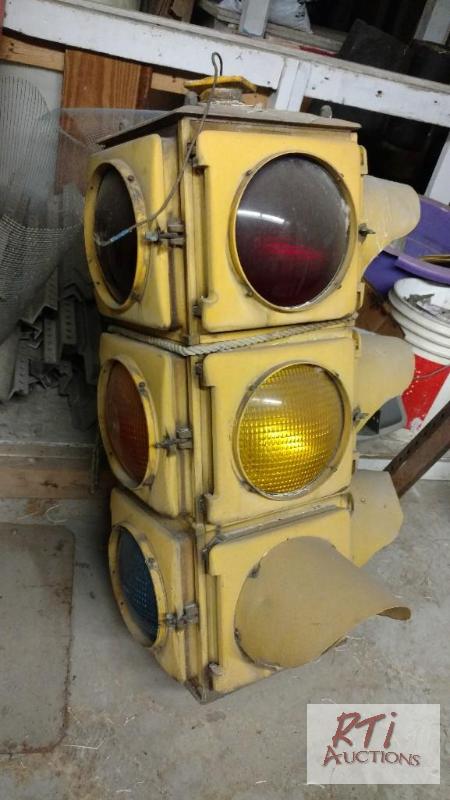lot 30 image: (3) Traffic Control Lights and (1) Directiona...