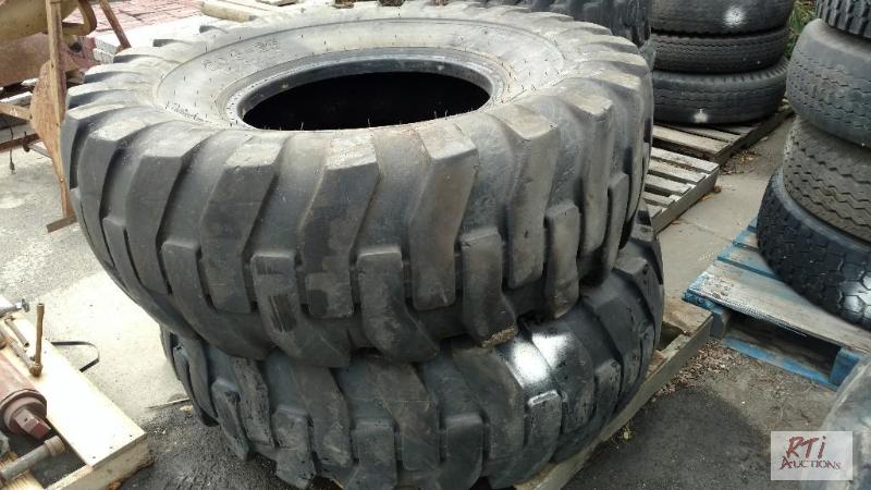 lot 34 image: (2) Tires 20.5-25 16 Ply Tubeless 50% Tread...