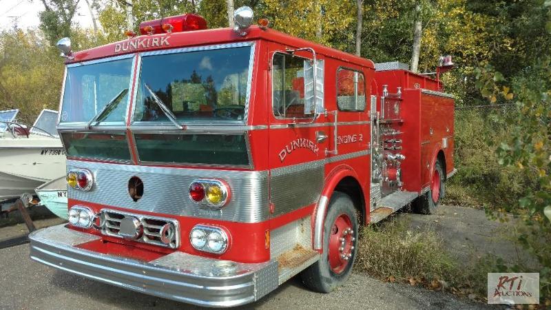 lot 5 image: 1975 Ward LaFrance Pumper Fire Truck. VIN620...