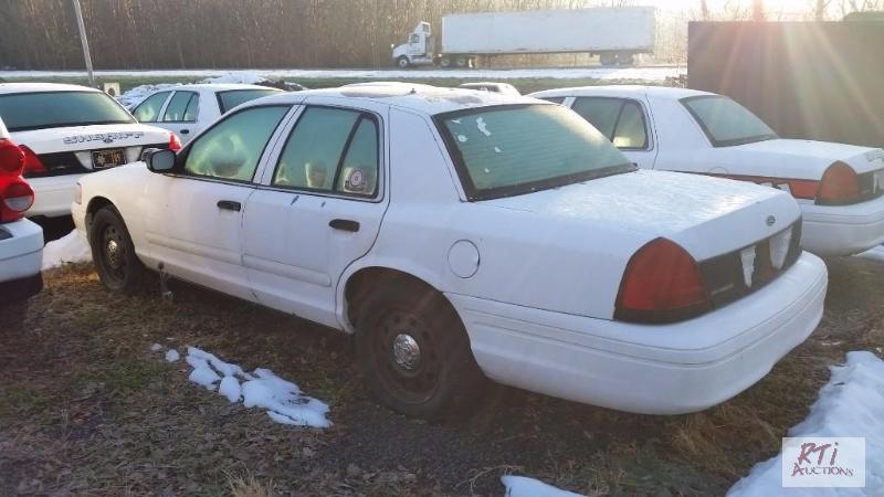 lot 23 image: 2007 Ford Crown Victoria 4DSD, VIN# 2FAFP71W2...