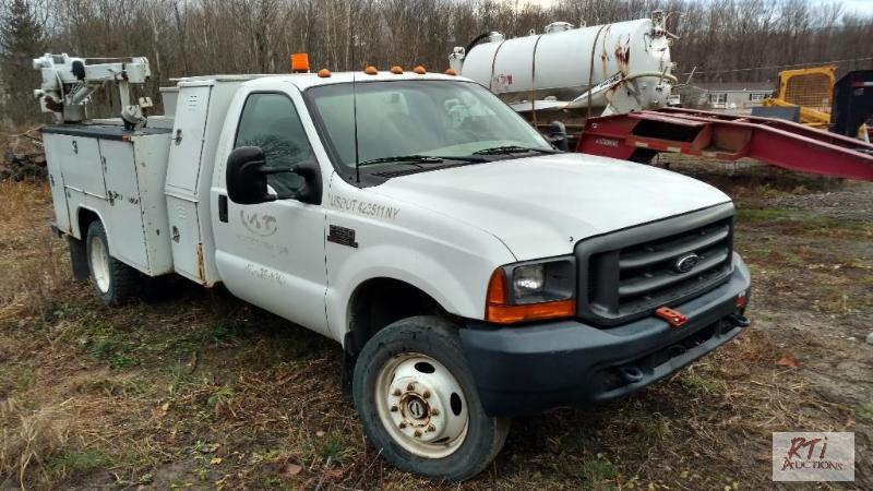lot 25 image: 1999 Ford F550 Super Duty Service Truck. 7.3 ...