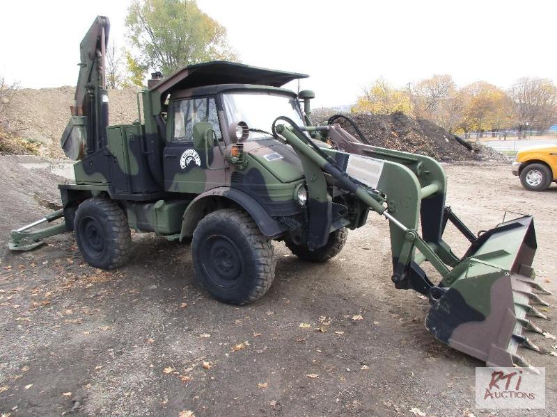 lot 41 image: 1990 MILITARY 4X4 FREIGHTLINERUNIMOG Mo.FLU4...