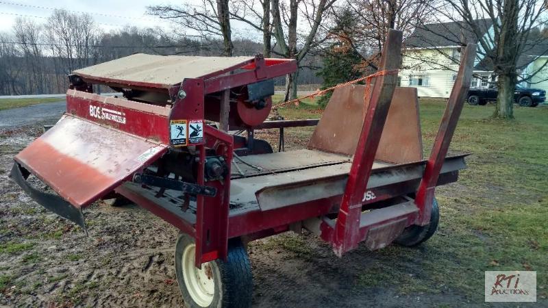 lot 63 image: Boss Bale Processor. Handles square bales up ...
