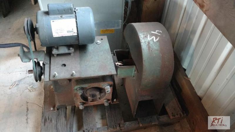 lot 79 image: KD150 Willburt Coal Stoker. Switch gear, Cont...