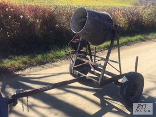 lot 80 image: Electric Cement Mixer. Fully Functional. Unit...