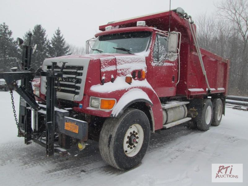 lot 26 image: 2002 Sterling Tandem Axle dump truck, VIN# 2F...