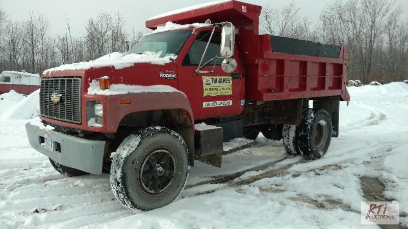 lot 36 image: 1995 Chevy Kodiak SA Dump Truck. Cat 3116 Die...