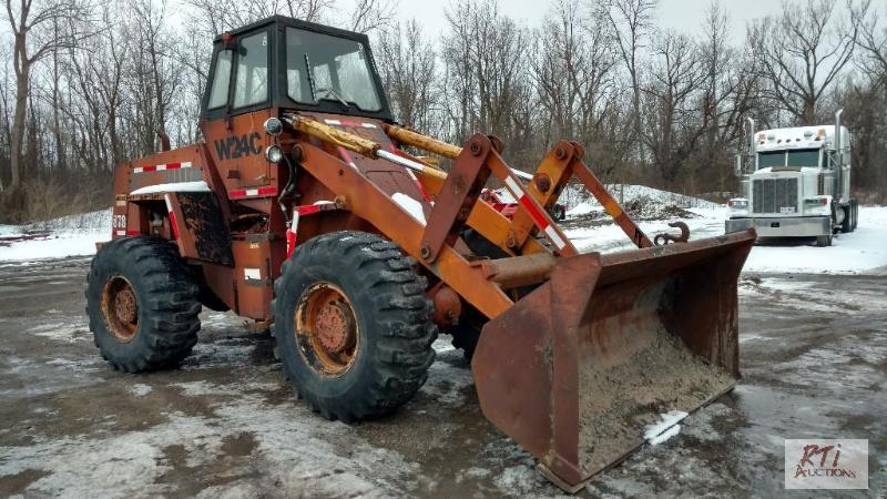 lot 40 image: Case W24C Loader. Diesel. HLR Transmission....
