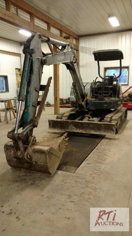 lot 43 image: Kubota U-45 Excavator. 4 cylinder V2203KA Die...