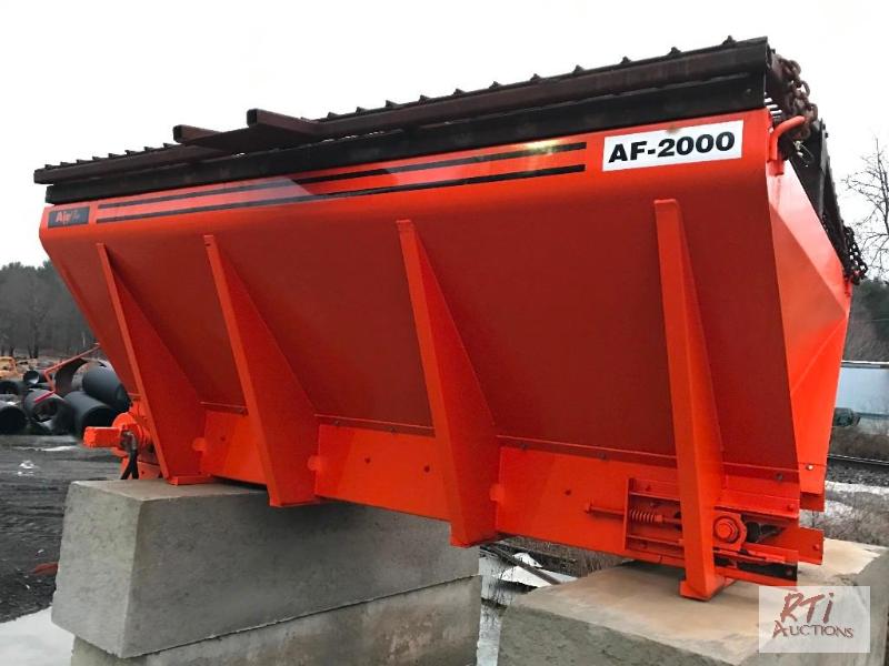 lot 58 image: Air-Flo AF-2000 10 sander (like new) complet...
