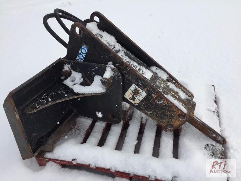 lot 65 image: Stanley SSL hydraulic hammer. All items sell ...
