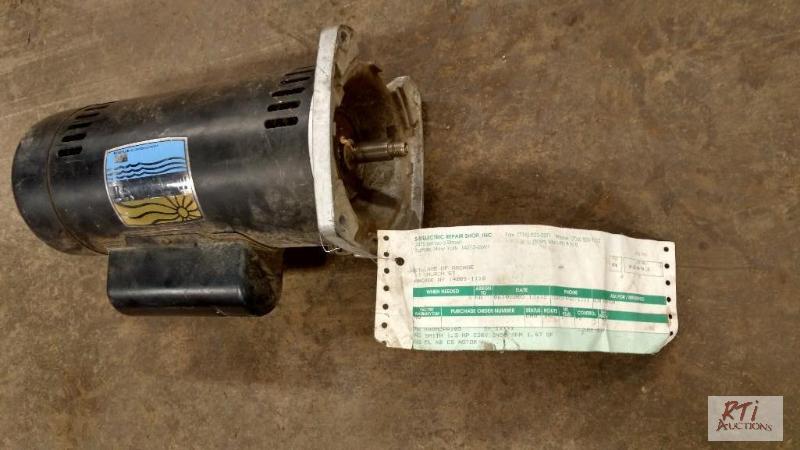 lot 99 image: Electric Motor. Rebuilt and never used. 1.5HP...